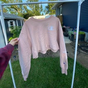 CROPPED CHAMPION SWEATER
